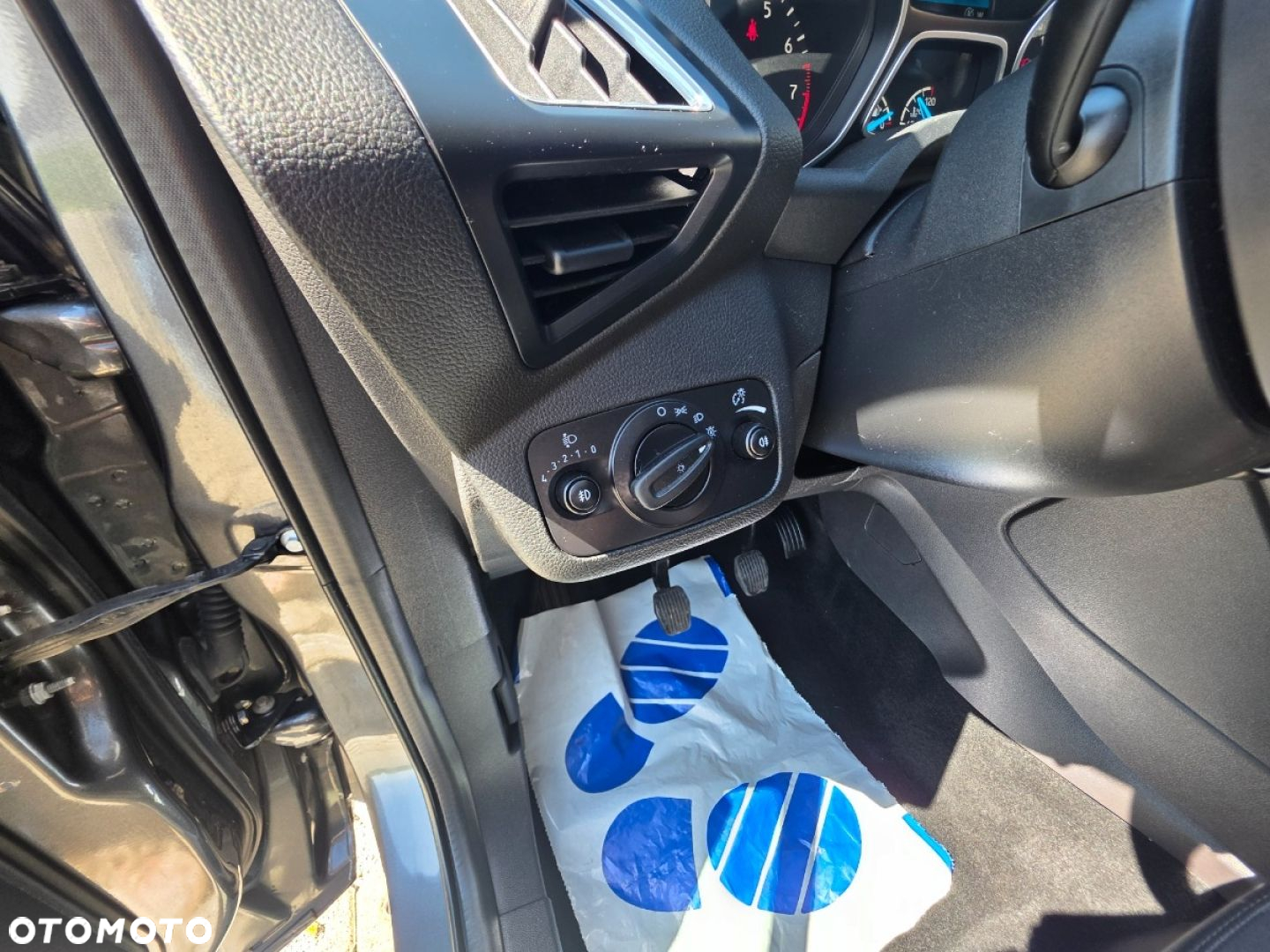 Ford Kuga - 12