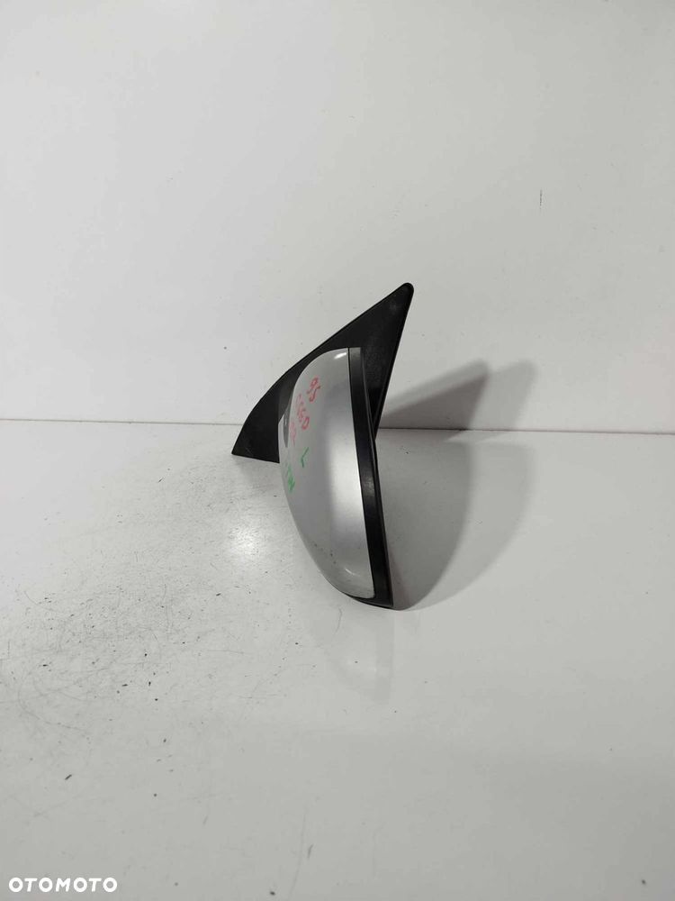 LUSTERKO LEWE PRZEDNIE KIA CEED 06-09 5 PIN 9S - 2