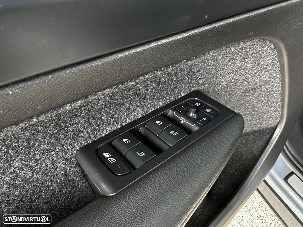 Volvo XC 40 Recharge 69 kWh Single Motor Core - 21