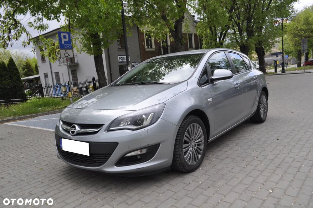 Opel Astra 1.4 T Cosmo - 2