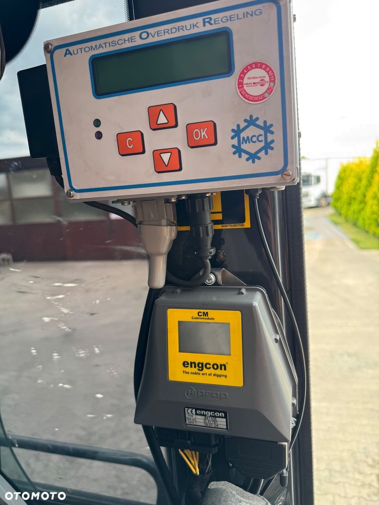 Hitachi ZX140W-6 / ZX 140 W - 22
