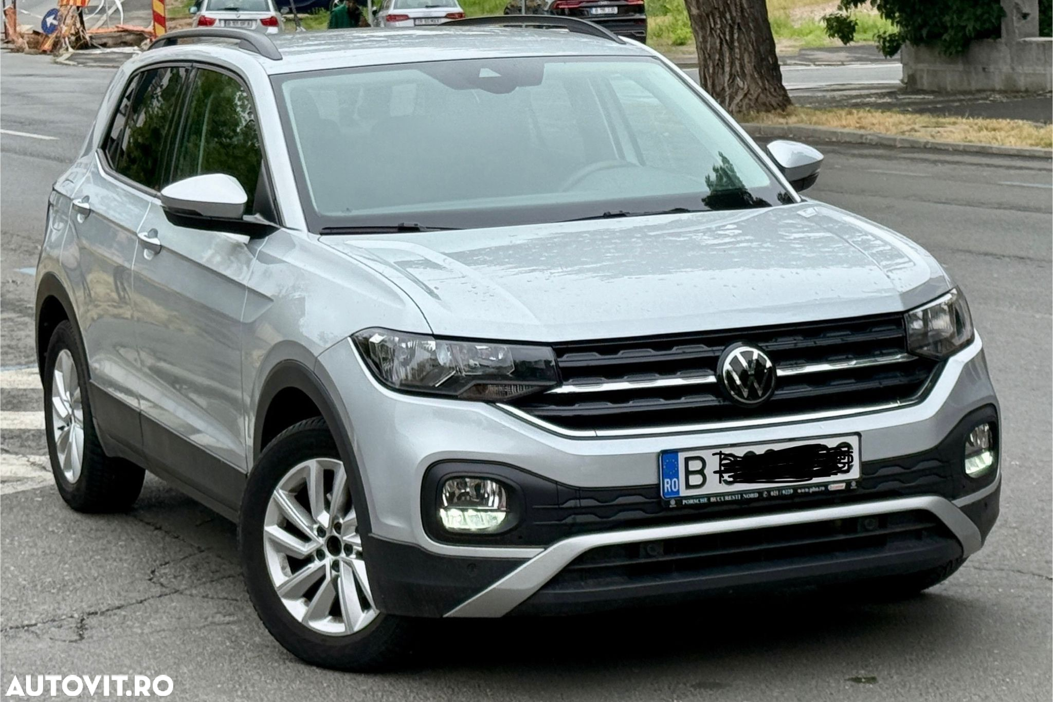 Volkswagen T-Cross 1.0 TSI Life - 2