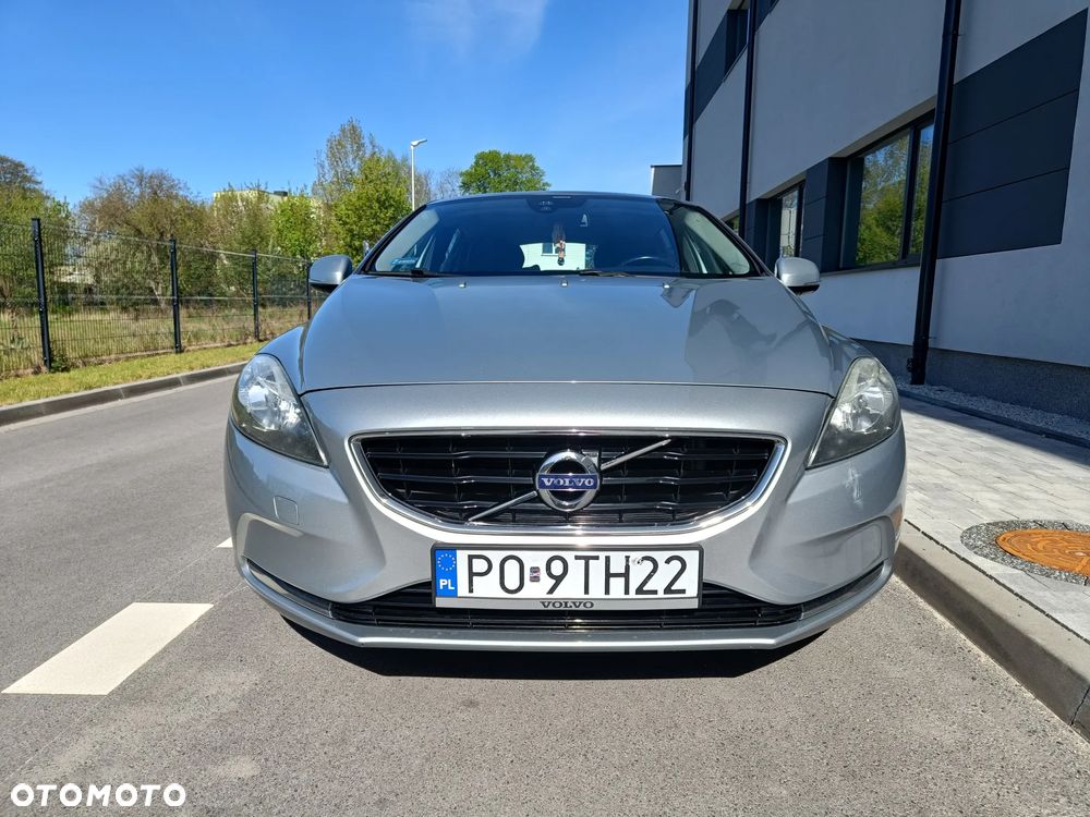 Volvo V40 D2 Momentum - 3