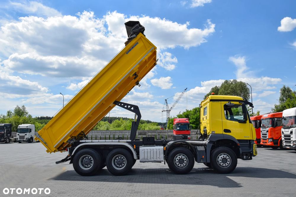 Mercedes-Benz AROCS 3243 / 8x4 / EURO 6 / WYWROTKA / MELLER KIPPER / HYDROBURTA / AUTOMAT / NOWE OPONY / NISKI PRZEBIEG / SERWISOWANY / SPROWADZONY - 22