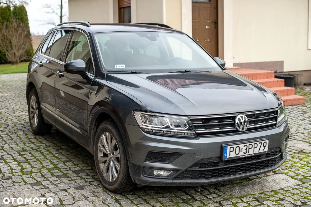 Volkswagen Tiguan - 1