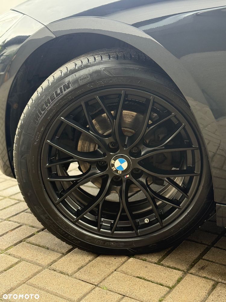 BMW 3GT 318d M Sport - 21