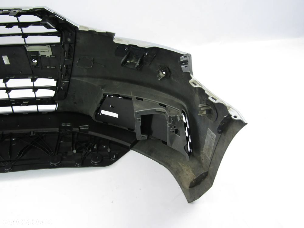 Zderzak przedni Audi A4 B9 15 - 19 Sprysk. Pdc-6 + Atrapa Lakier nieznany - 19
