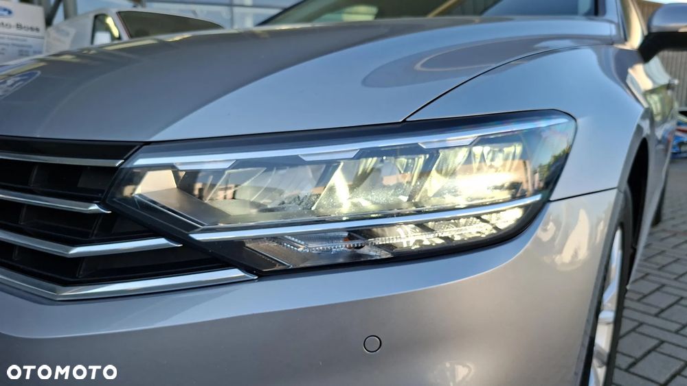 Volkswagen Passat 2.0 TDI EVO Business DSG - 38