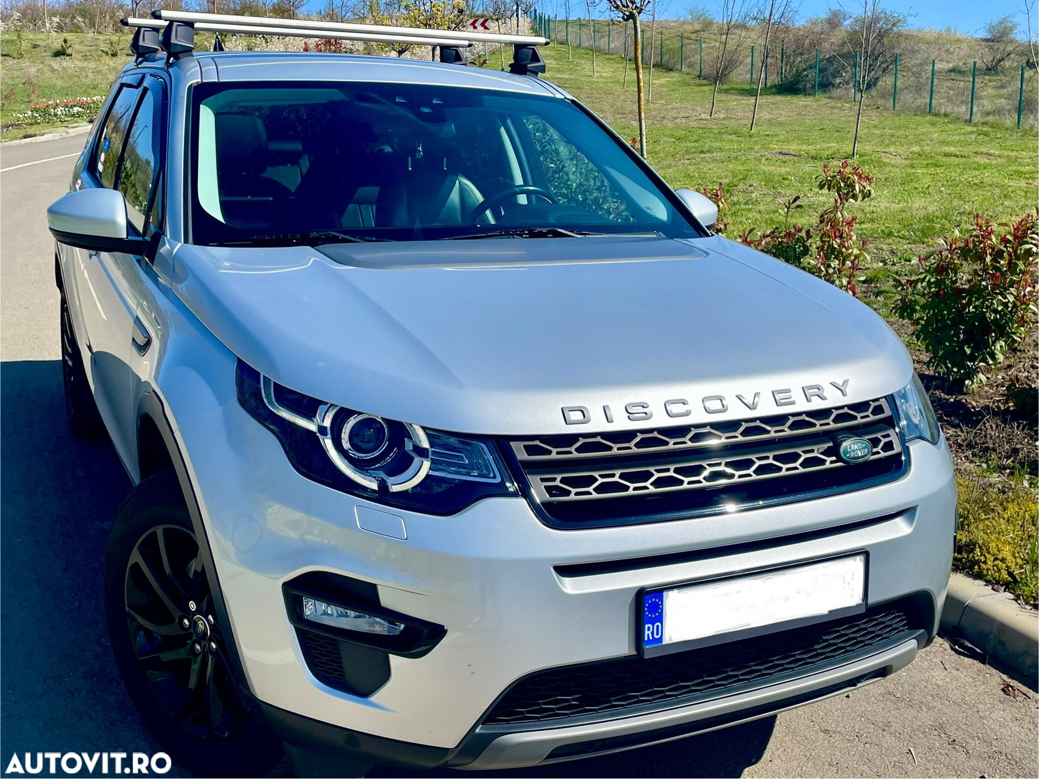 Land Rover Discovery Sport 2.0 l TD4 HSE Luxury Aut. - 1