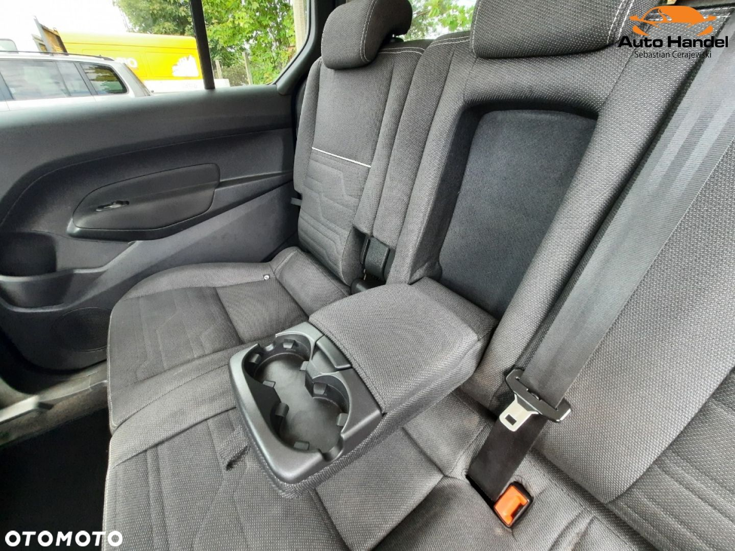 Ford Tourneo Connect Grand - 36