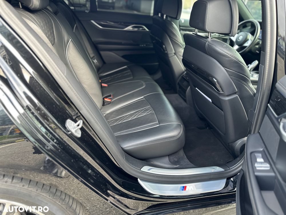 BMW Seria 7 730d - 24
