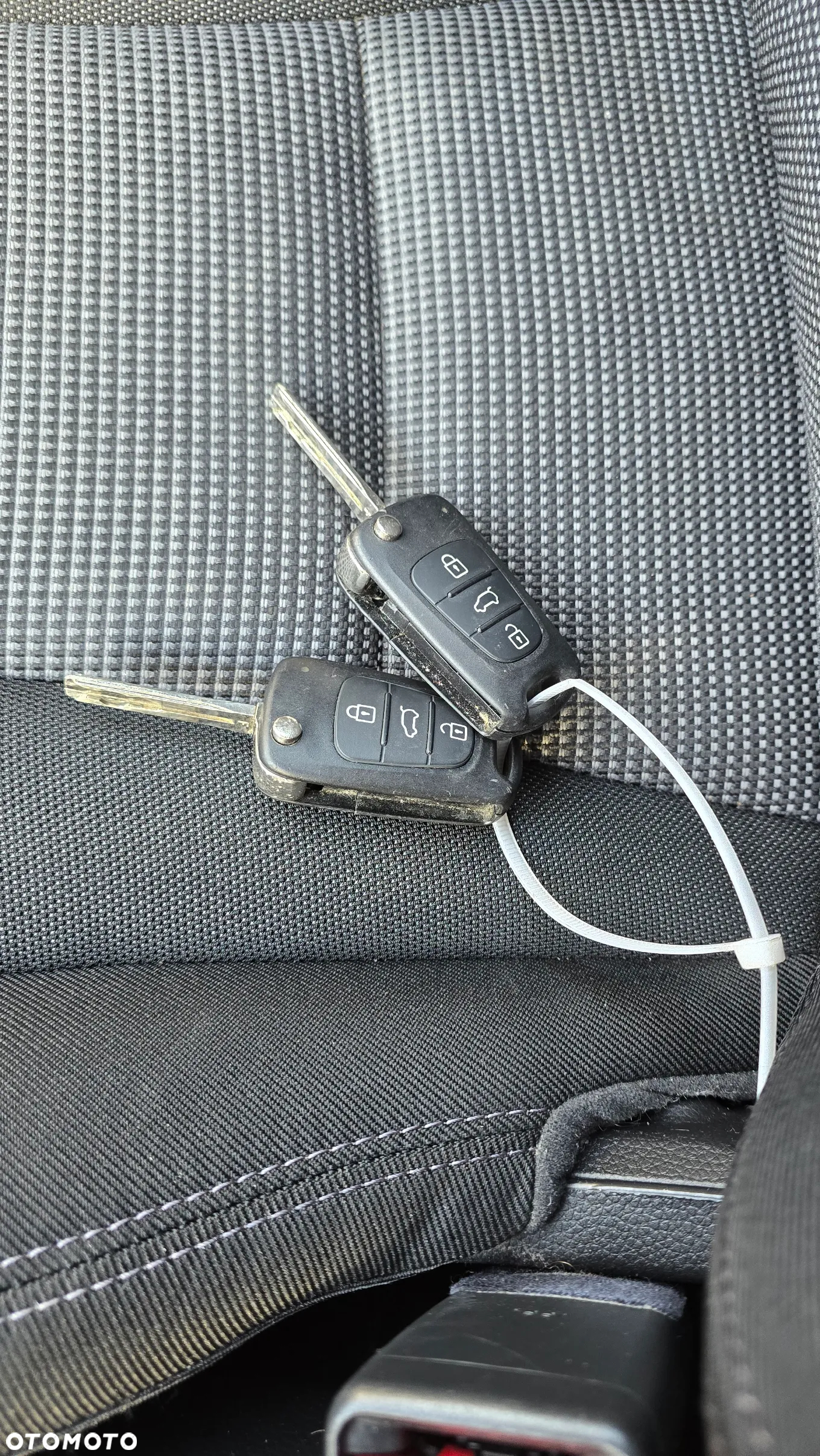 Hyundai i30 1.4 Trend - 21