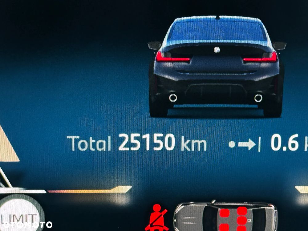 BMW Seria 3 330i xDrive M Sport - 35