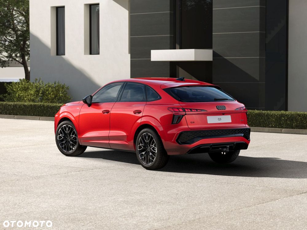 Audi Q3 Sportback - 6