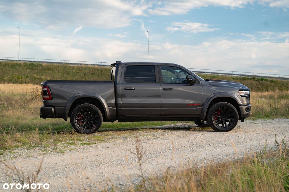 RAM 1500 Crew Cab Shortbed Limited - 37
