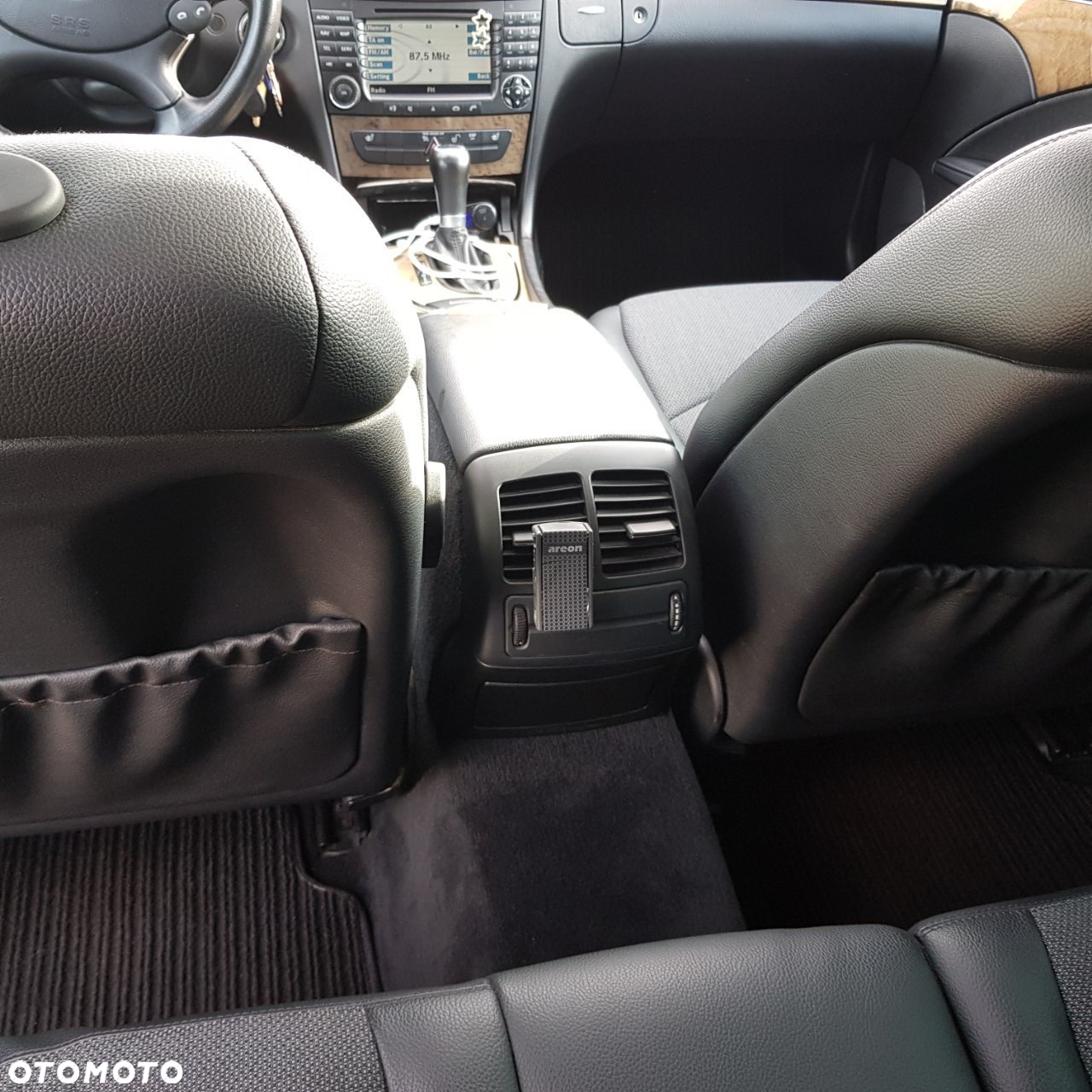 Mercedes-Benz Klasa E 200 T Kompressor Automatik Avantgarde - 28