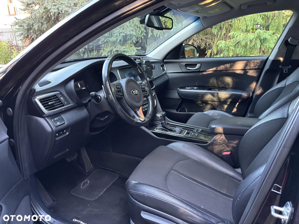 Kia Optima 1.7 CRDI L DCT - 10
