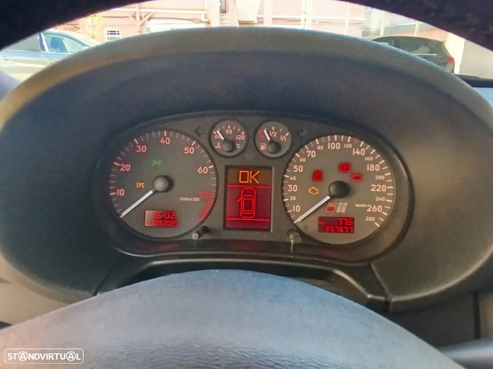 Audi S3 1.8 T quattro - 29