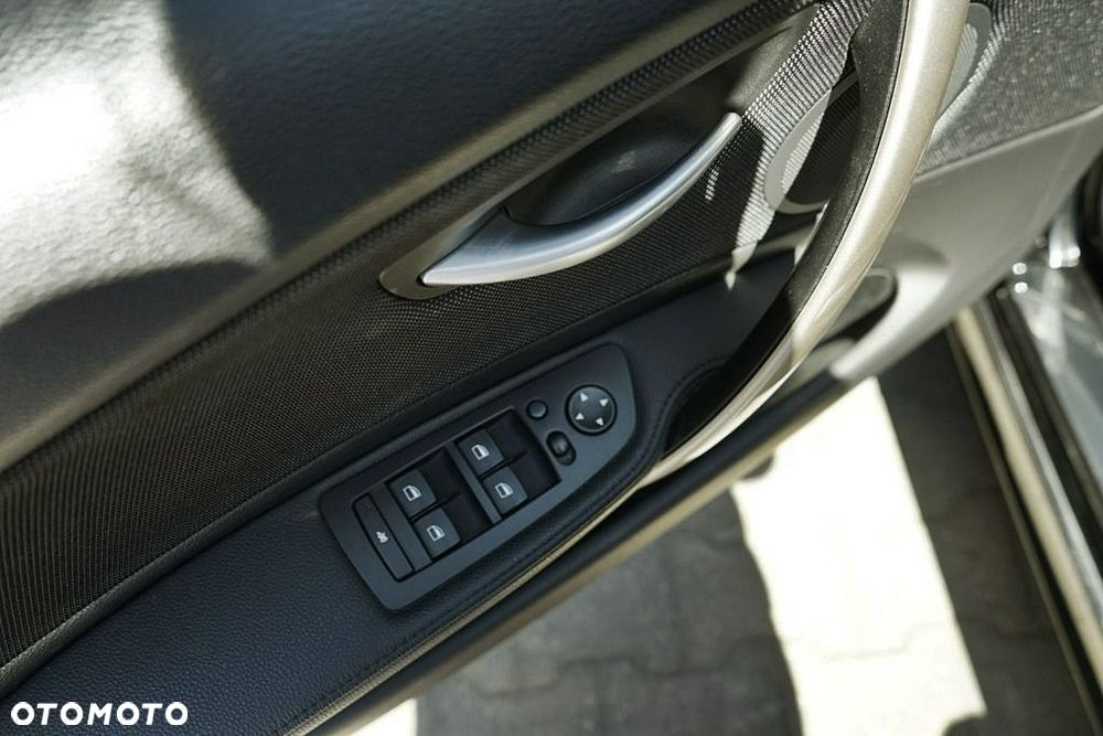 BMW Seria 1 118d - 14