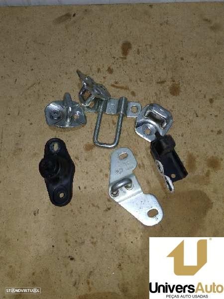 FECHADURA MALA / PORTA TRASEIRA FIAT DOBLO LIMUSINA 2005 -0051871533 - 1