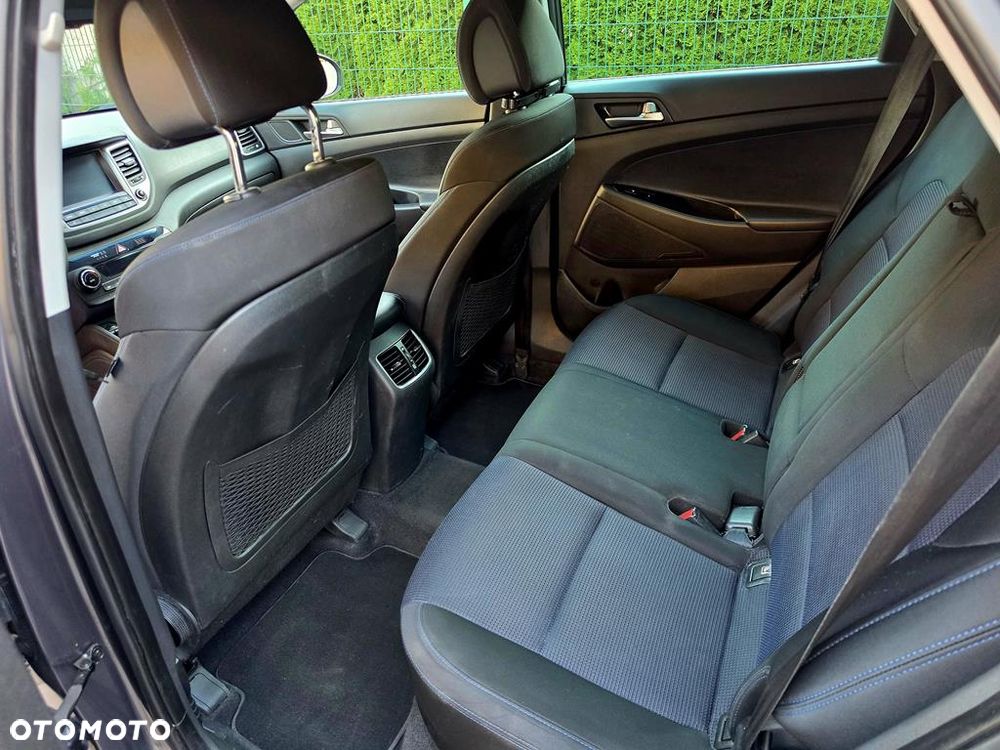 Hyundai Tucson blue 1.7 CRDi 2WD DCT Premium - 11