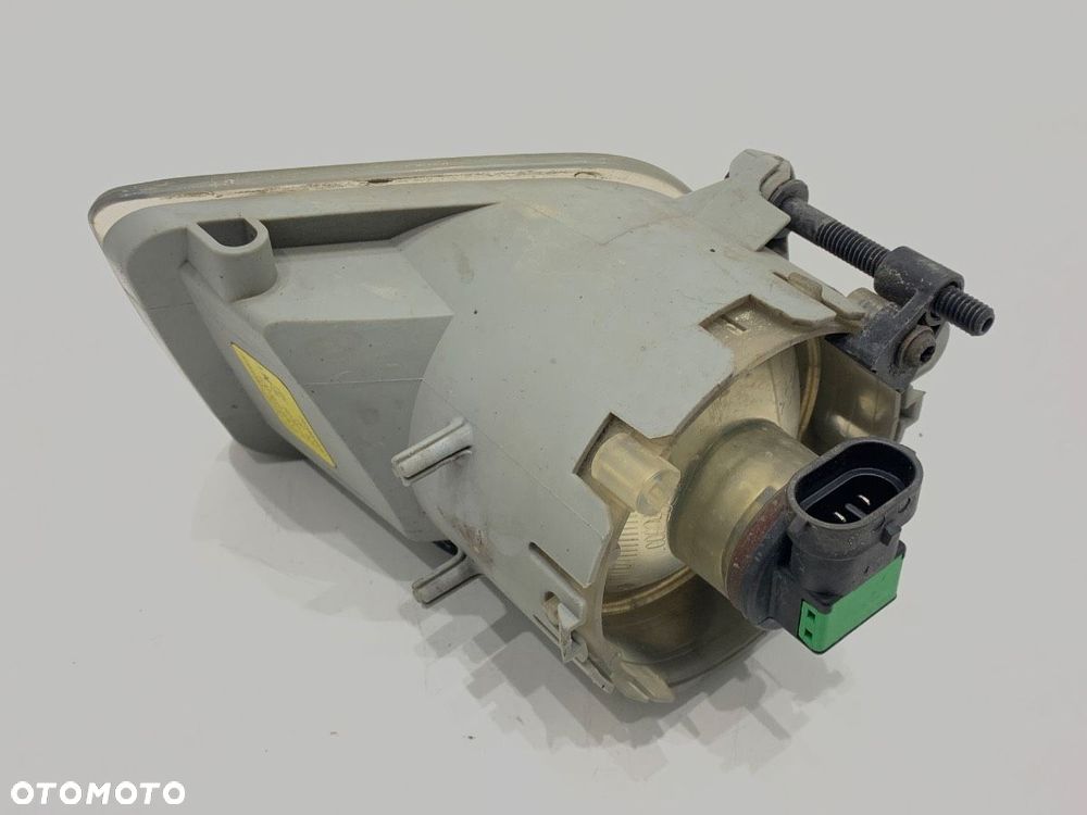 HALOGEN LEWY PRZÓD - 99.00 PLN - VOLVO V50 (545) 2003 - 2012 2.0 D 100 kW [136 KM] olej napędowy - 3
