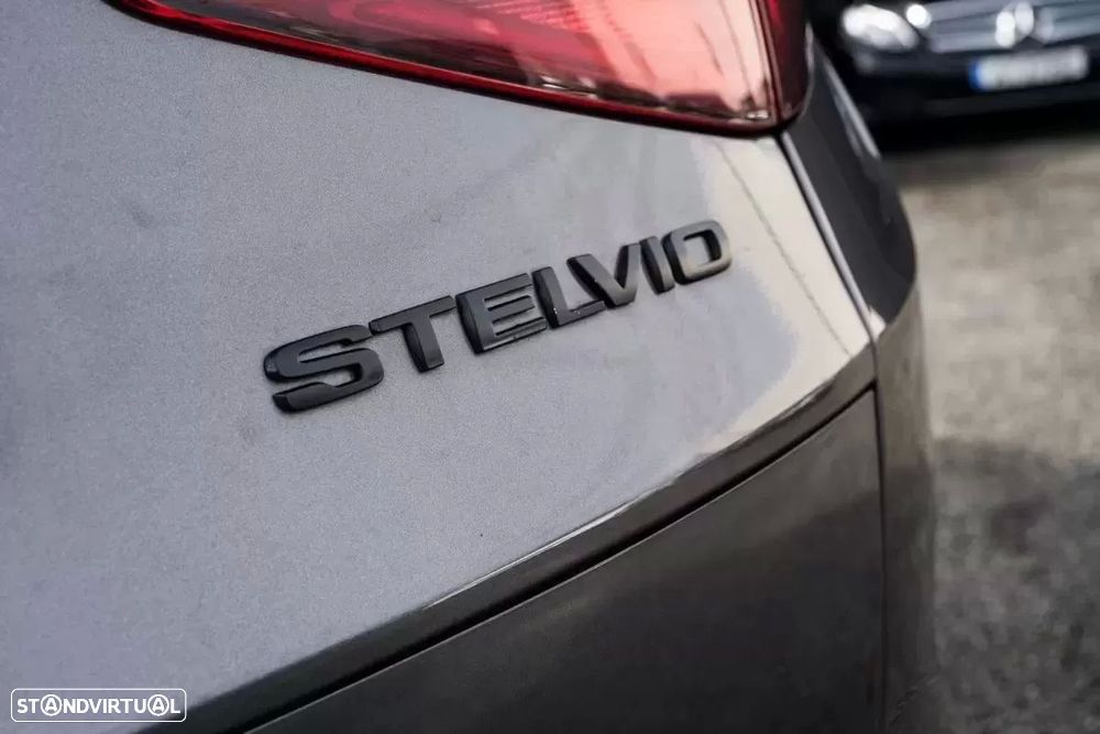Alfa Romeo Stelvio 2.2 D Super AT8 - 8
