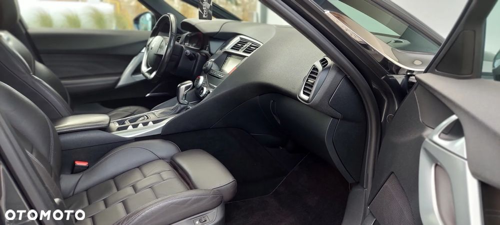 DS Automobiles DS 5 - 10