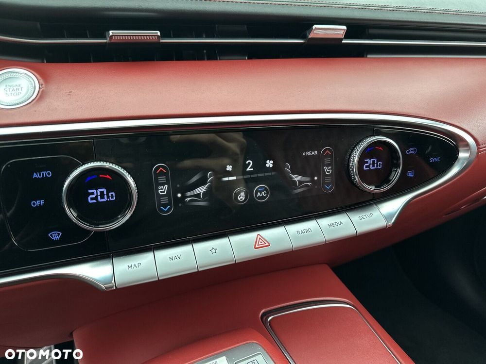 Genesis GV70 - 23