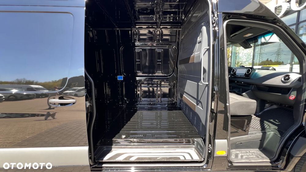 Mercedes-Benz Sprinter 319 CDI - 13
