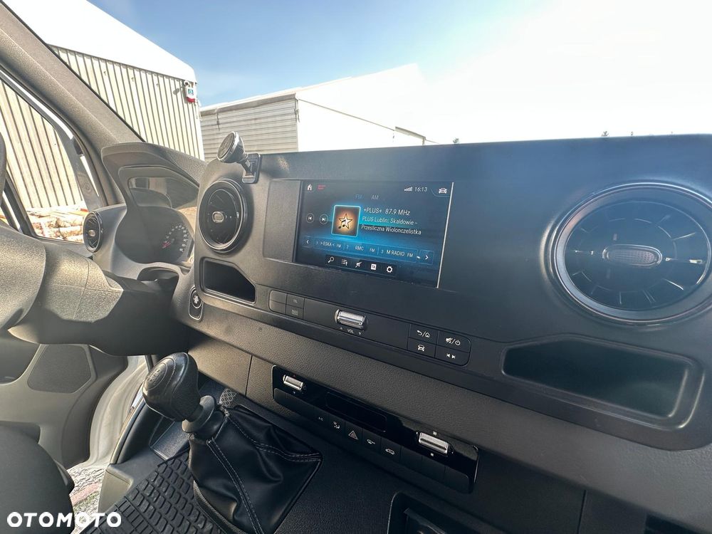 Mercedes-Benz Sprinter - 7