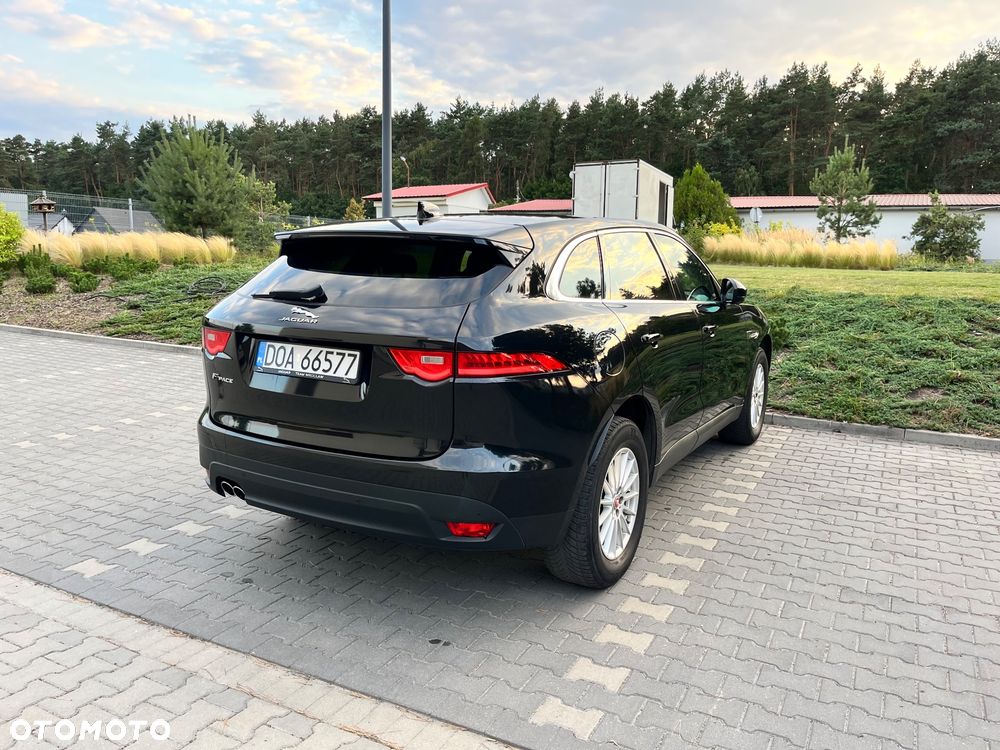 Jaguar F-Pace - 15
