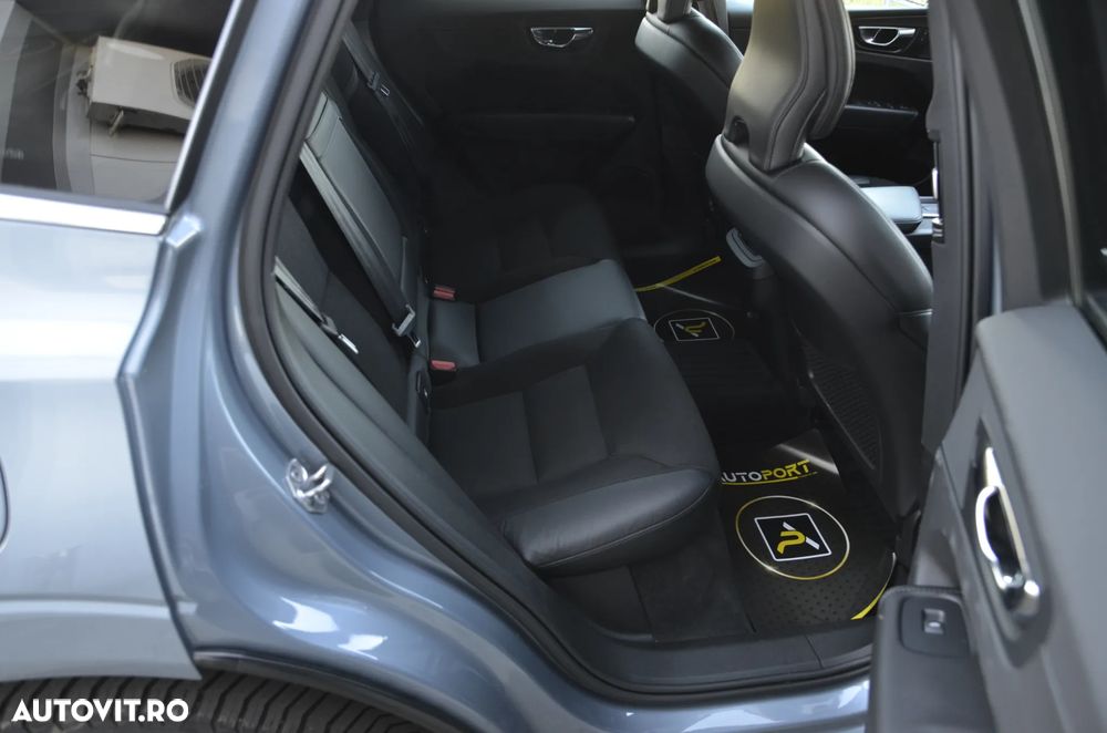 Volvo XC 60 D4 AWD Geartronic Momentum - 19