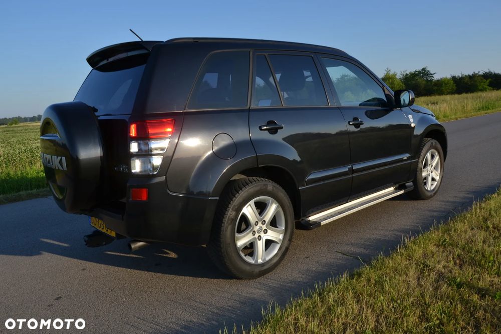 Suzuki Grand Vitara 2.0 De luxe - 6
