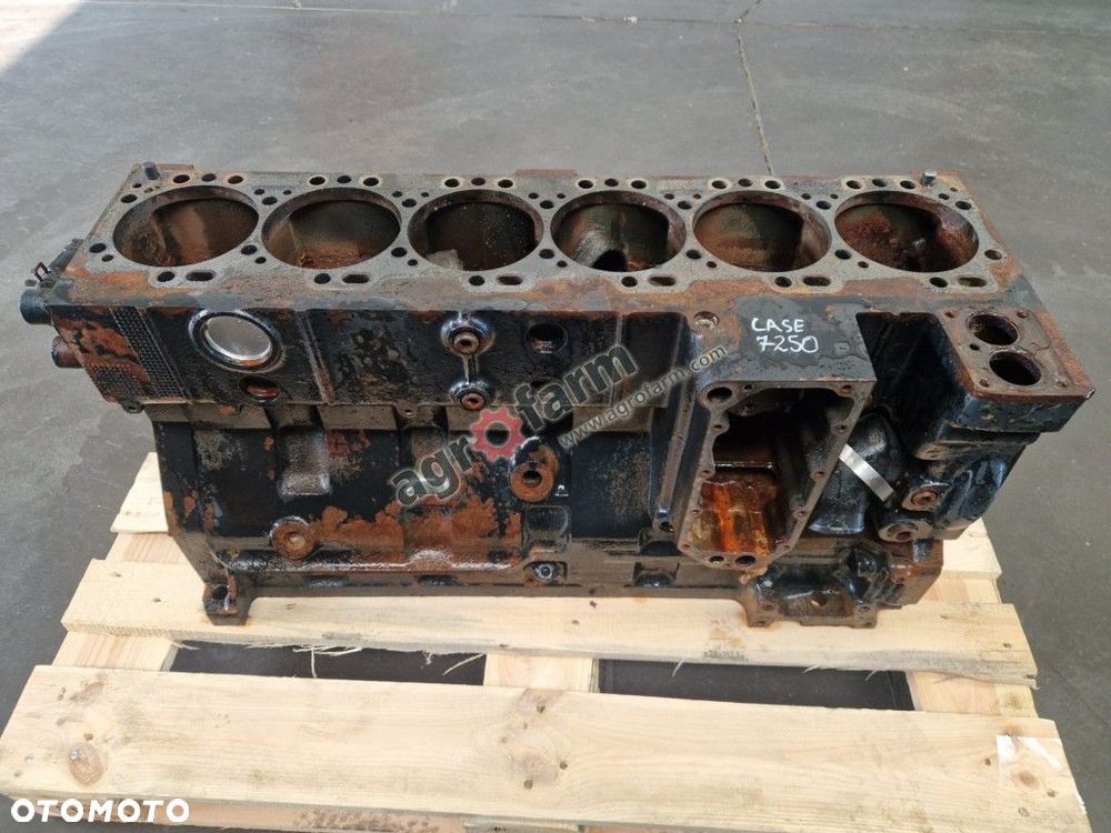 Blok silnika Case Magnum 7250, 7240, 7230 - 4