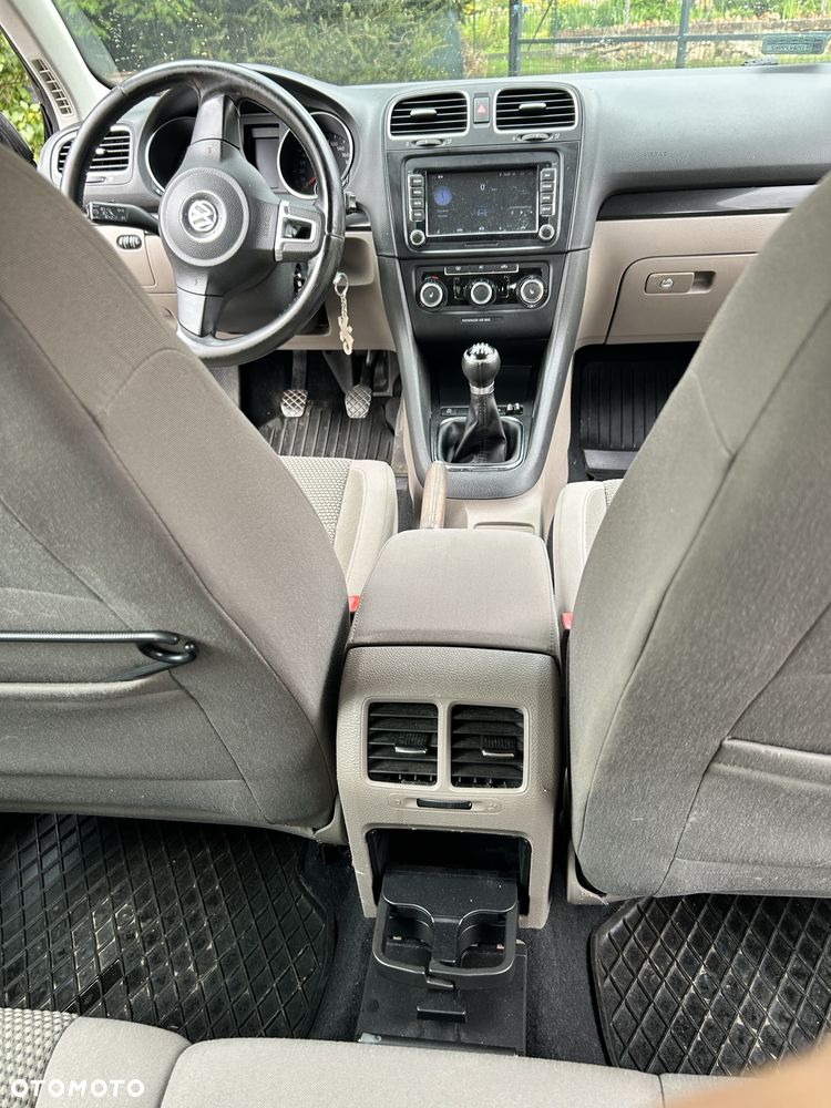 Volkswagen Golf Variant - 8