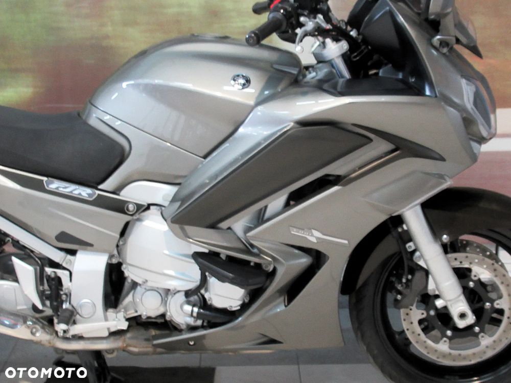 Yamaha FJR - 17