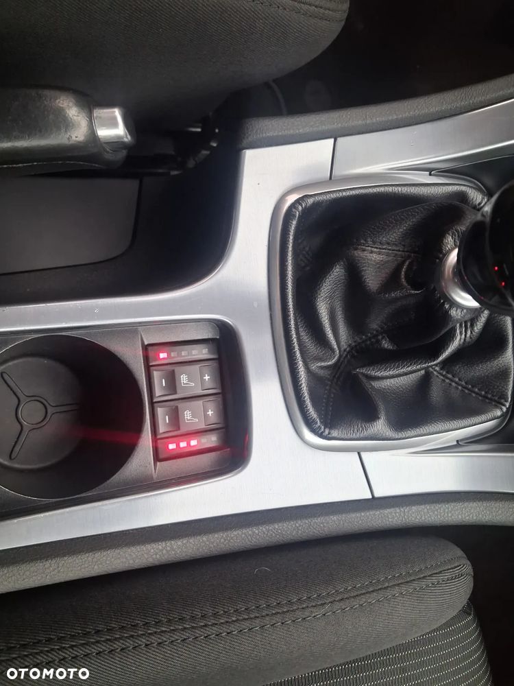 Ford Mondeo 2.0 TDCi Titanium X - 27