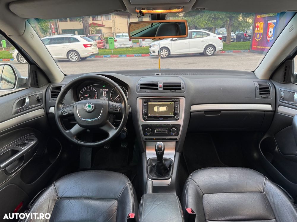 Skoda Octavia 1.6 TDI DPF Sport Edition - 8