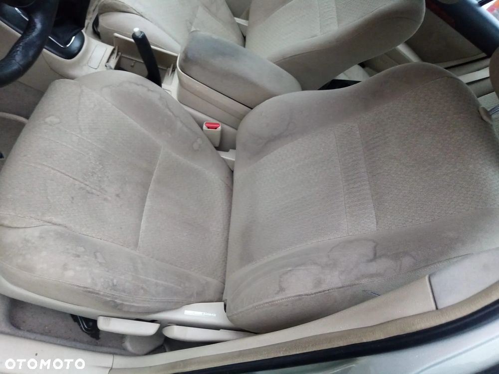 TOYOTA AVENSIS T25 2.0 VVT-i  03-06    ZACISK HAMULCA HAMULCOWY PRAWY LEWY - 24