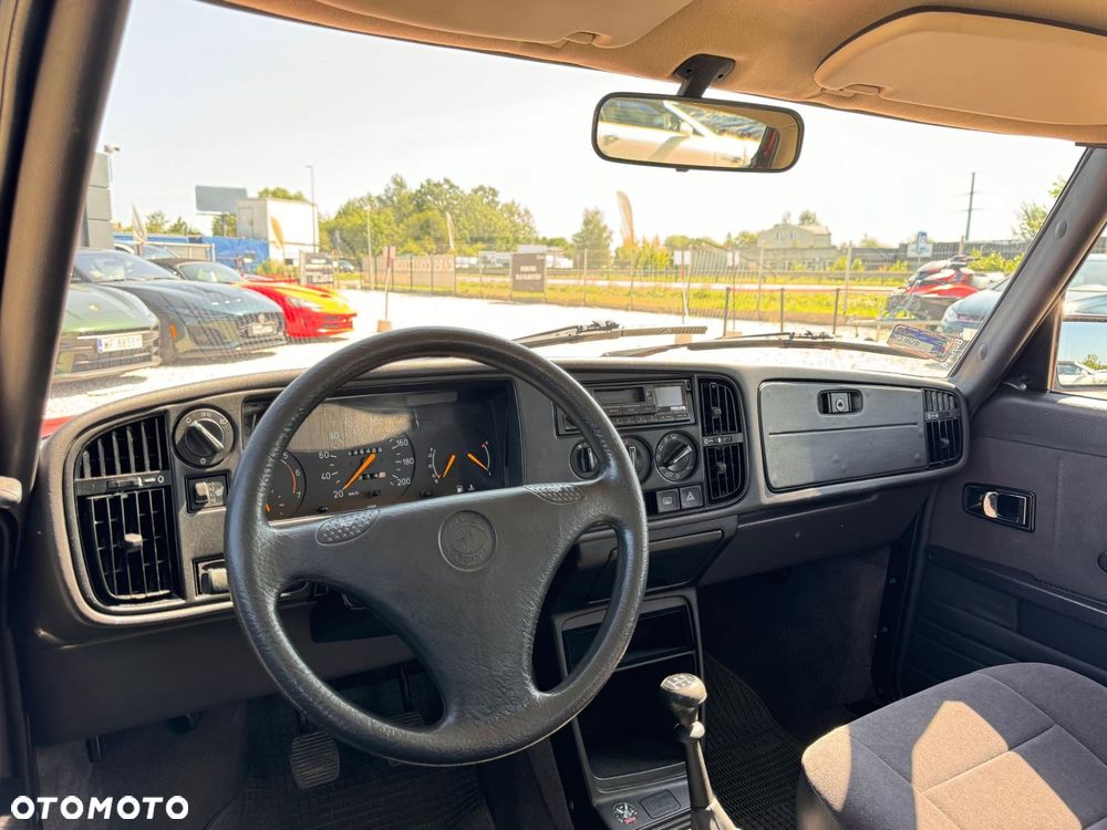 Saab 900 - 12