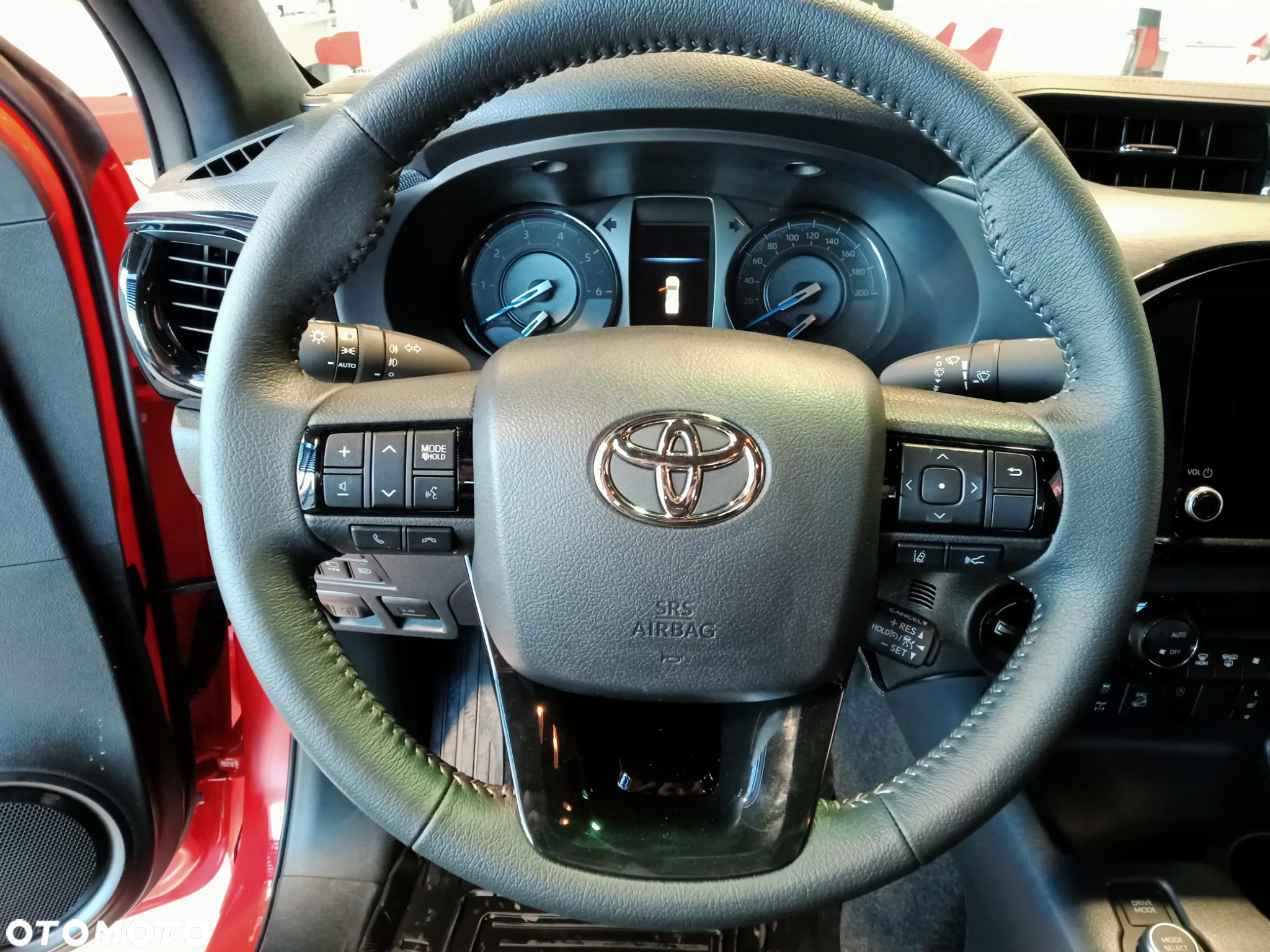 Toyota Hilux 2.8 D-4D Double Cab Invincible 4x4 - 11