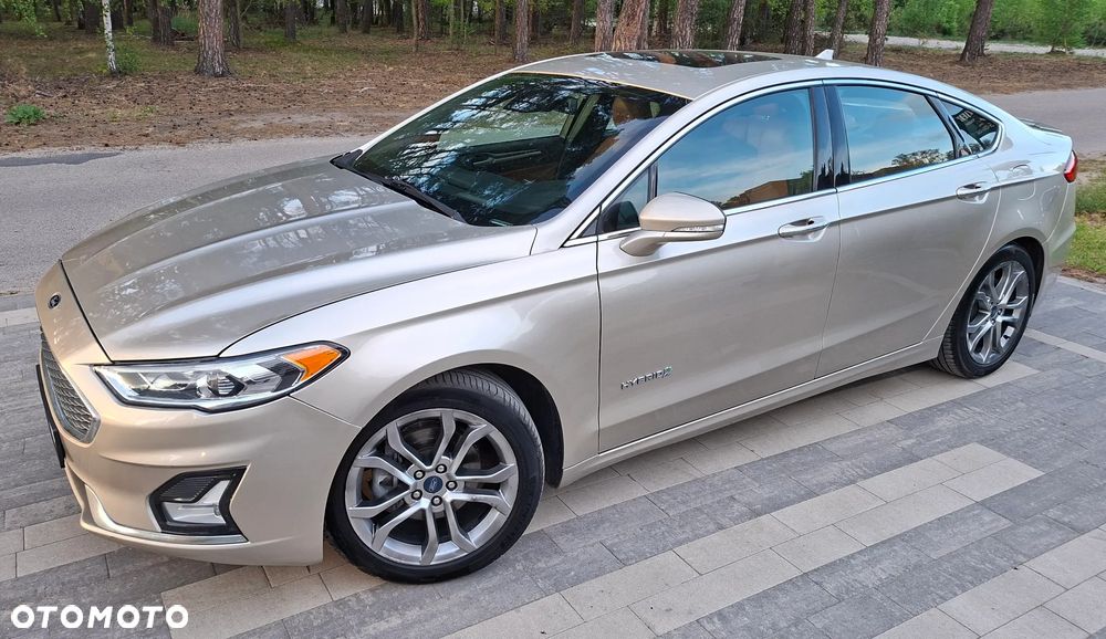 Ford Mondeo 2.0 Hybrid Titanium - 2