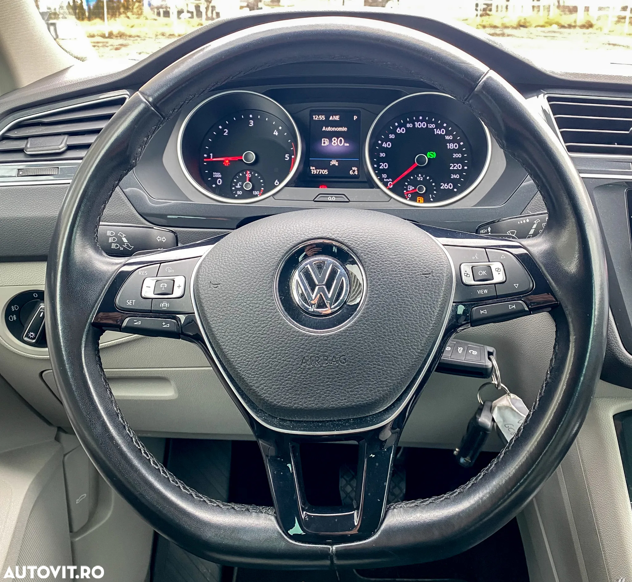 Volkswagen Tiguan 2.0 TDI DSG Elegance - 4