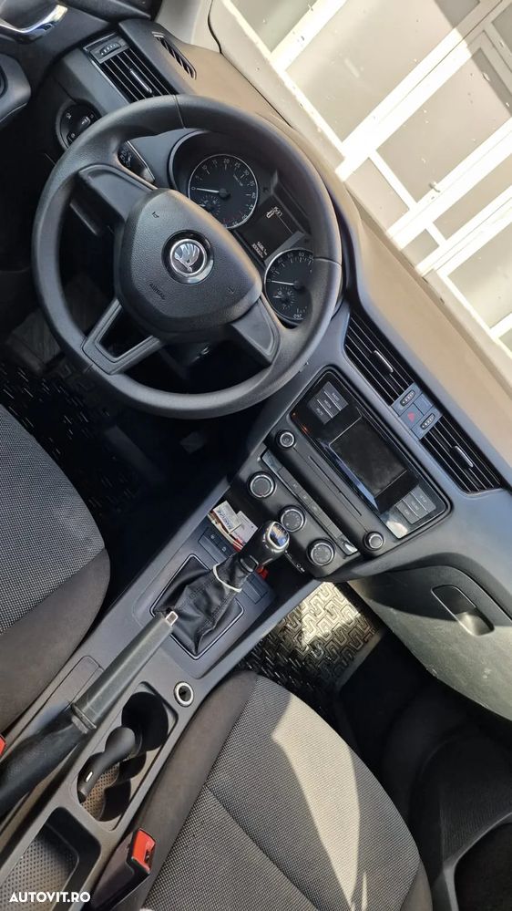 Skoda Octavia 1.6 TDI Active - 5