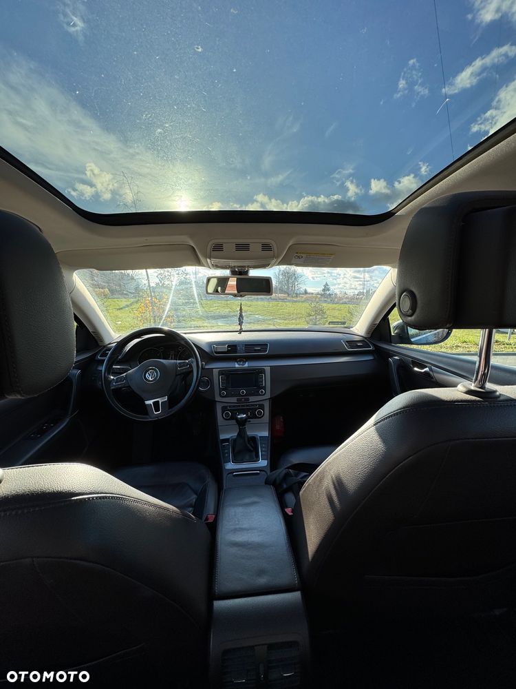 Volkswagen Passat 1.6 TDI Perfectline - 19