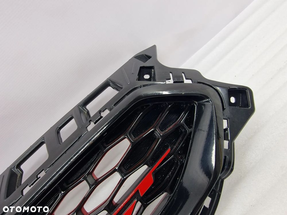 KIA CEED III 3 GT 18- ATRAPA / GRILL PRZEDNI PRZÓD , NR 86351-J7900 , NR AUKCJI GR13 - 7