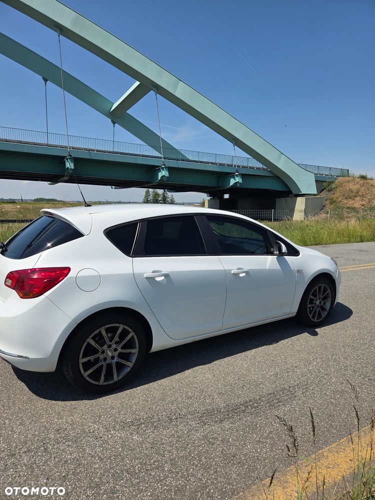 Opel Astra - 6