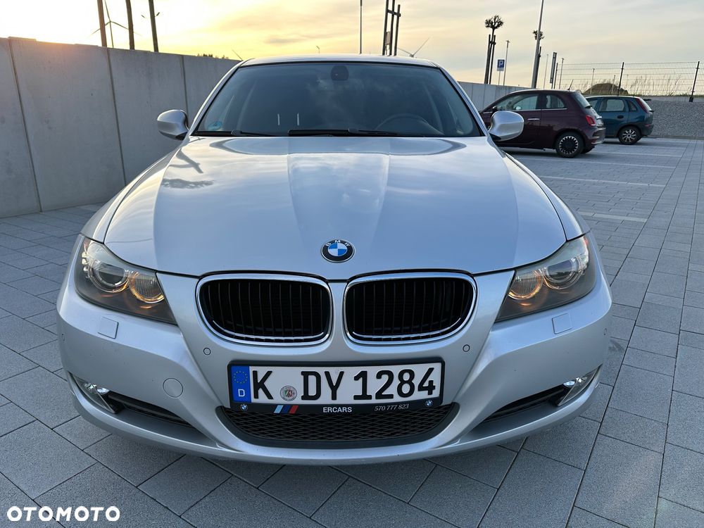 BMW Seria 3 318d DPF Edition Exclusive - 8