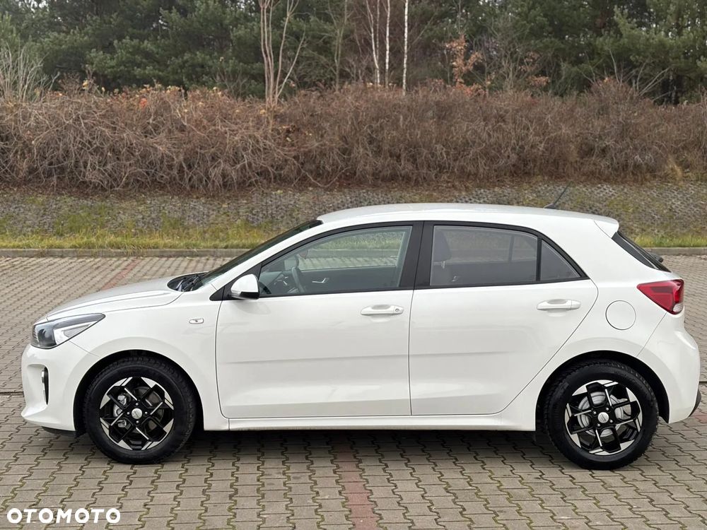 Kia Rio 1.2 Attract - 10